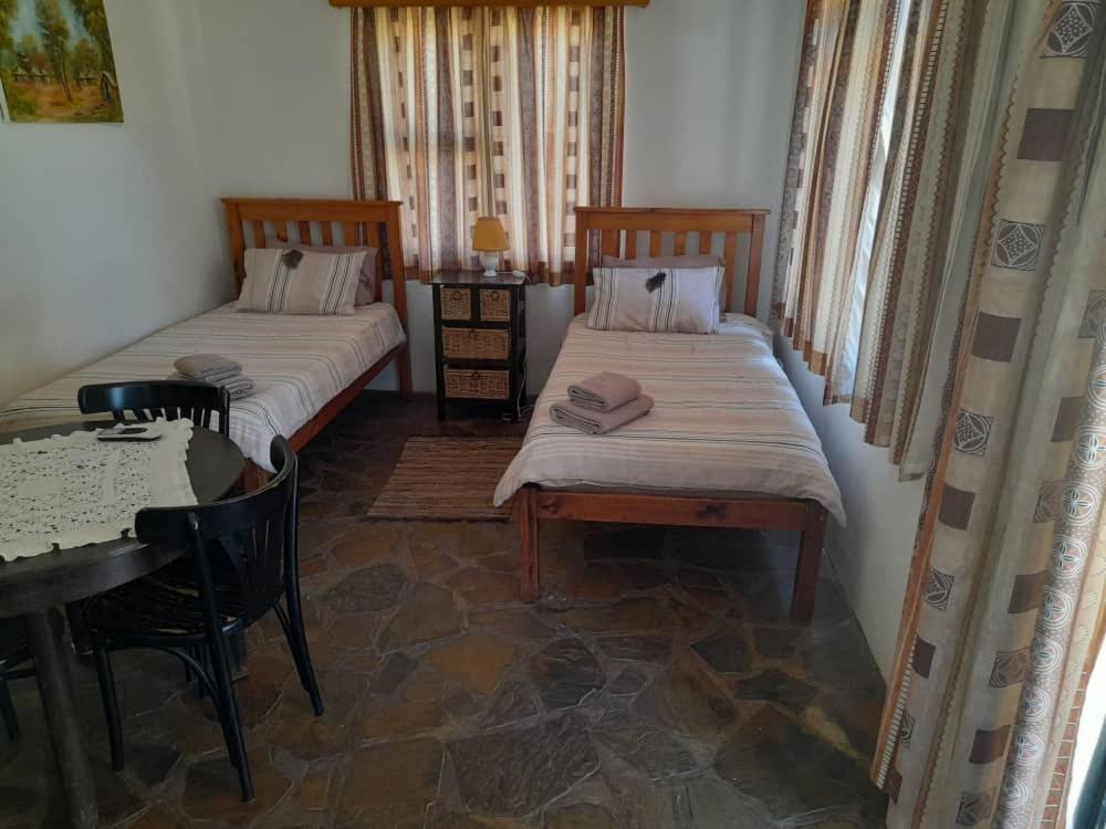 Ombo Rest Camp Hotel Okahandja Exterior photo