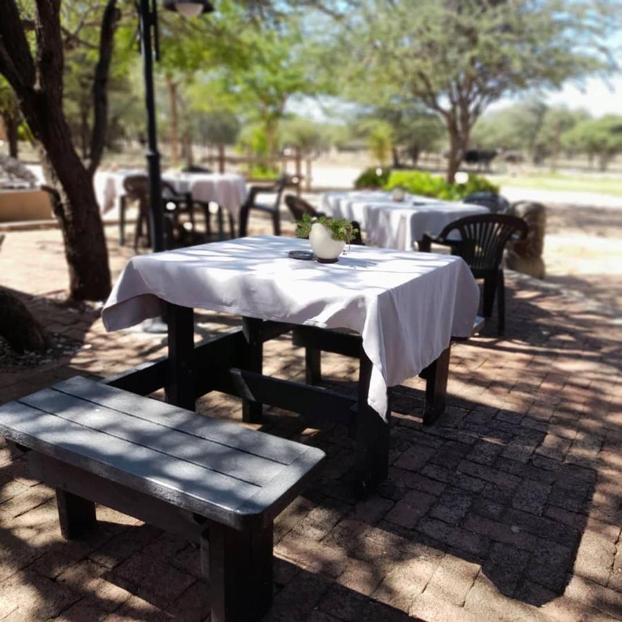 Ombo Rest Camp Hotel Okahandja Exterior photo