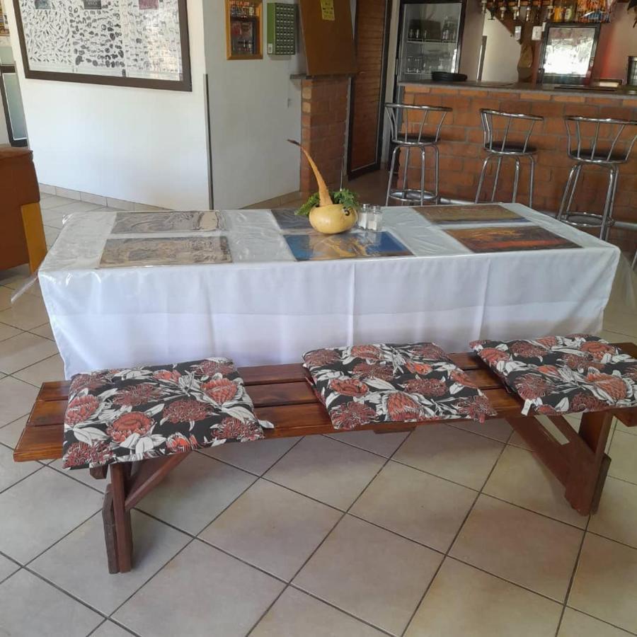 Ombo Rest Camp Hotel Okahandja Exterior photo
