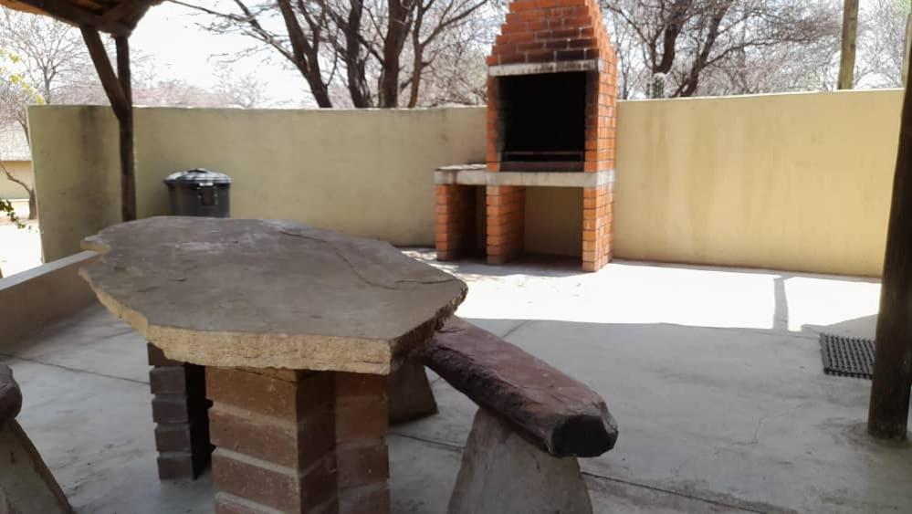 Ombo Rest Camp Hotel Okahandja Room photo